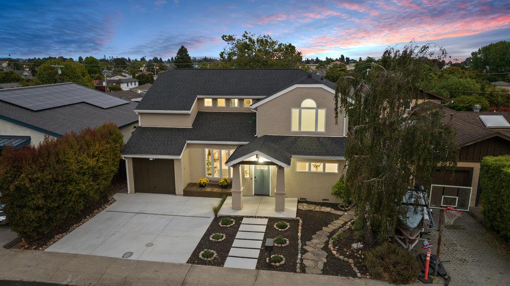 Detail Gallery Image 15 of 56 For 1545 Escalona Dr, Santa Cruz,  CA 95060 - 3 Beds | 3 Baths