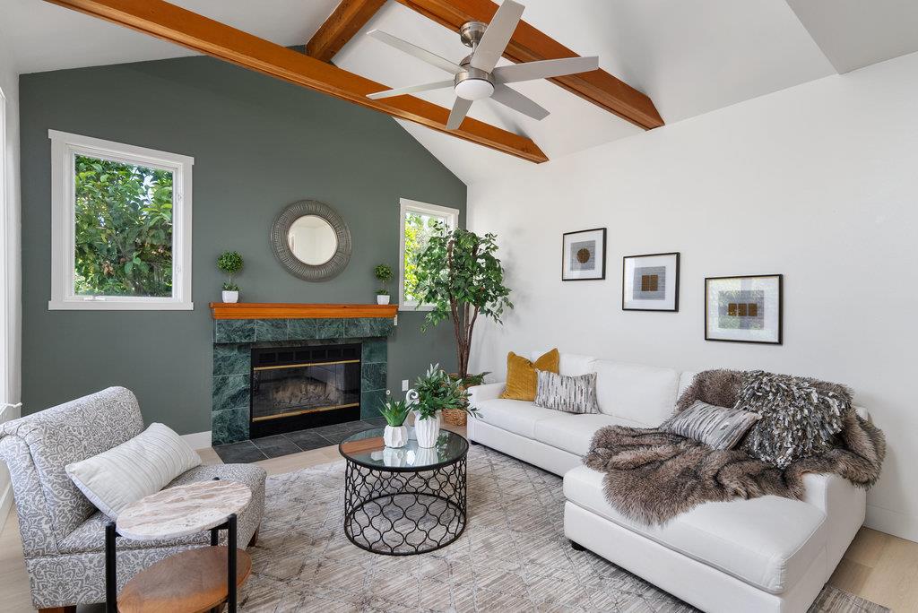 Detail Gallery Image 7 of 56 For 1545 Escalona Dr, Santa Cruz,  CA 95060 - 3 Beds | 3 Baths