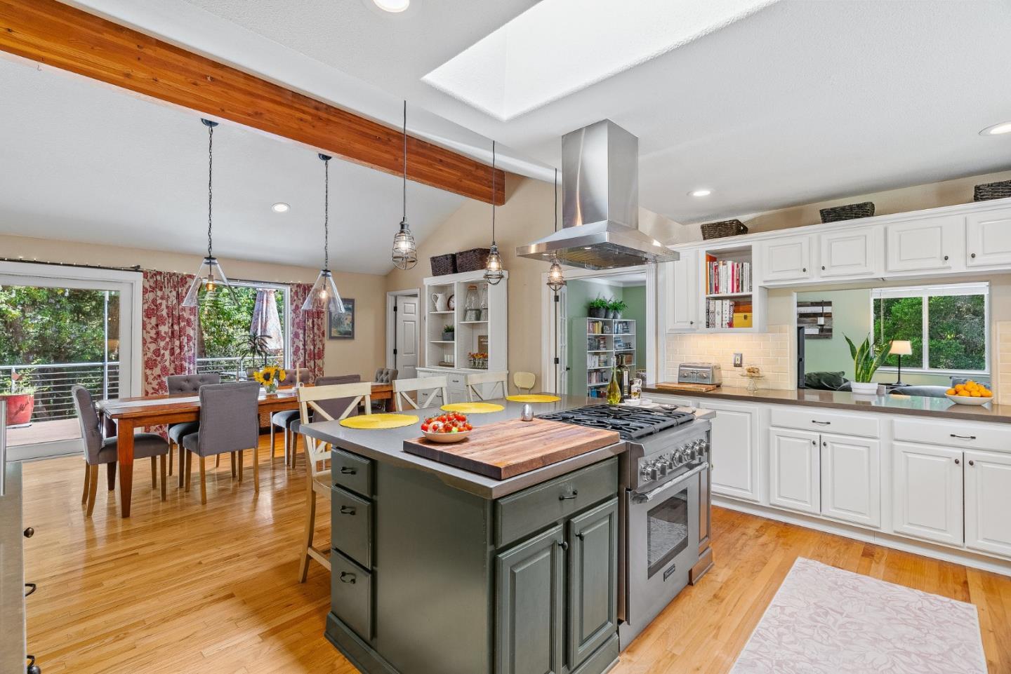 Detail Gallery Image 16 of 74 For 268 Shadow Crk, Corralitos,  CA 95076 - 3 Beds | 2 Baths