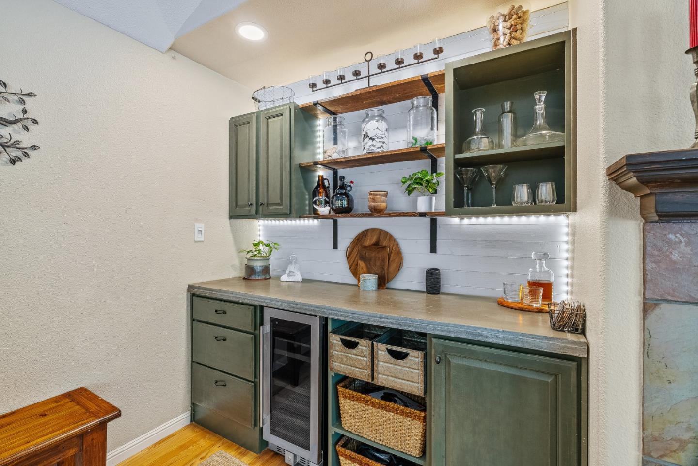 Detail Gallery Image 19 of 74 For 268 Shadow Crk, Corralitos,  CA 95076 - 3 Beds | 2 Baths
