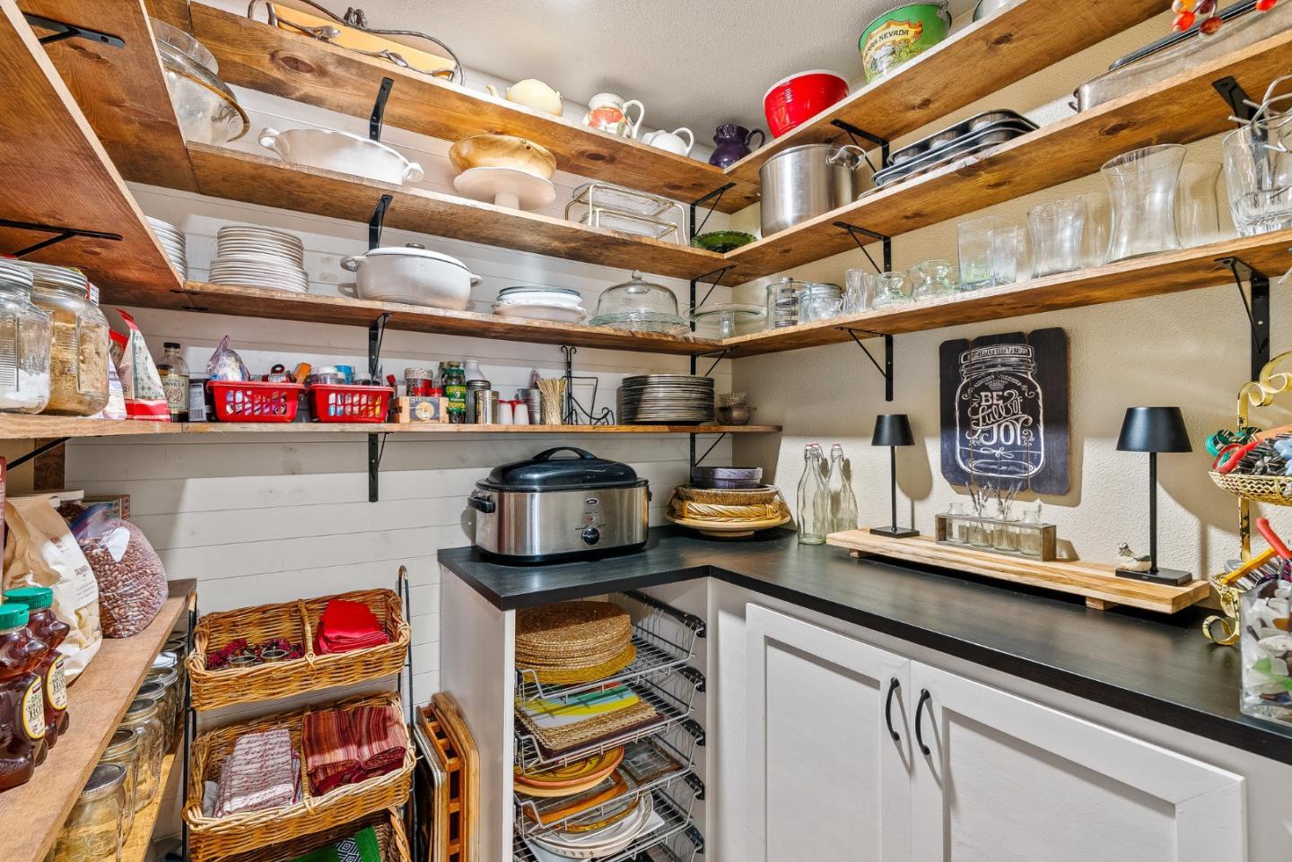 Detail Gallery Image 25 of 74 For 268 Shadow Crk, Corralitos,  CA 95076 - 3 Beds | 2 Baths