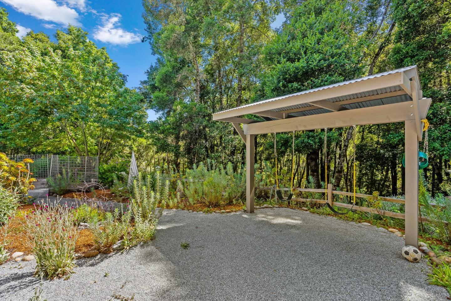Detail Gallery Image 38 of 74 For 268 Shadow Crk, Corralitos,  CA 95076 - 3 Beds | 2 Baths