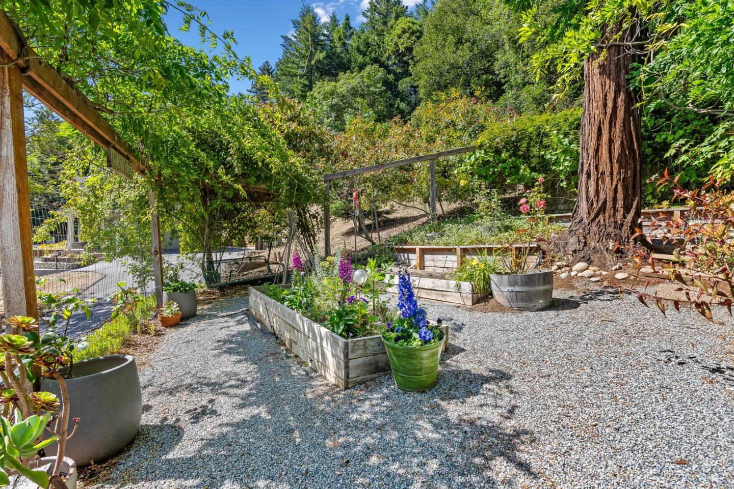 Detail Gallery Image 48 of 74 For 268 Shadow Crk, Corralitos,  CA 95076 - 3 Beds | 2 Baths
