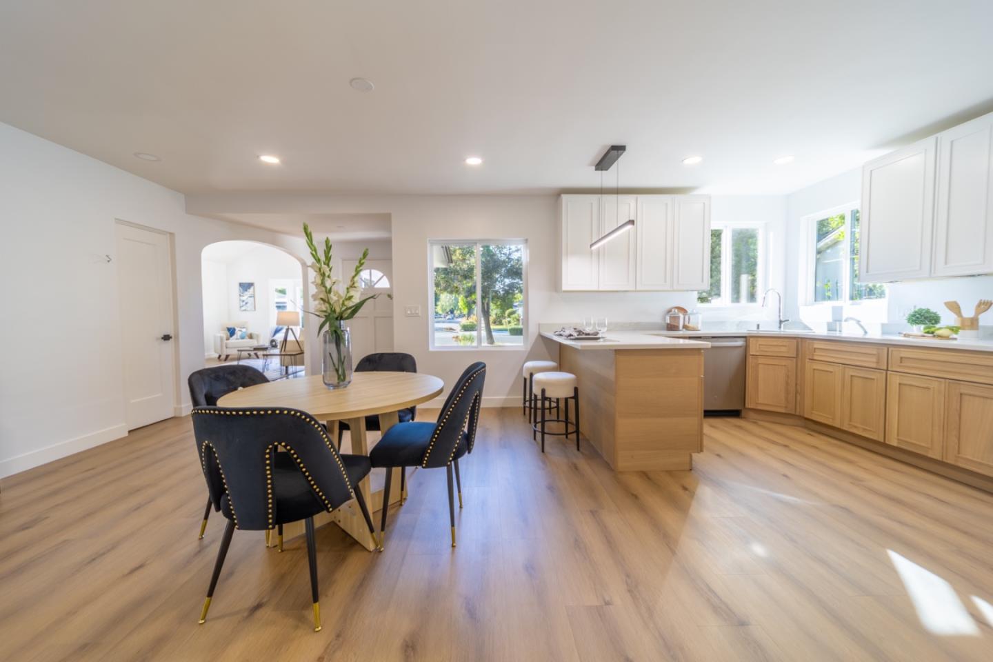 Detail Gallery Image 15 of 35 For 1858 Cleveland Ave, San Jose,  CA 95126 - 2 Beds | 2 Baths