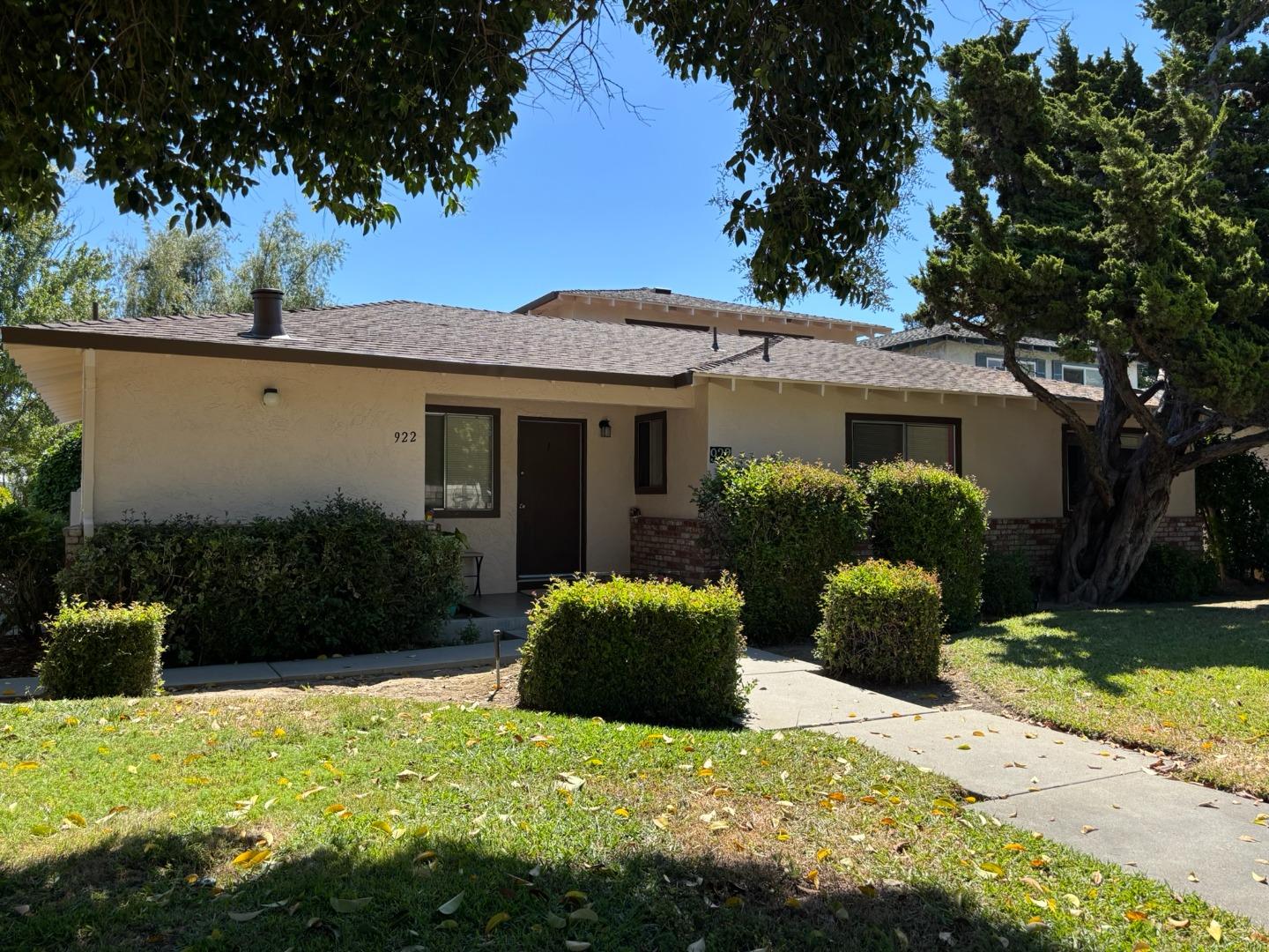 Detail Gallery Image 3 of 8 For 922 Leigh Ave, San Jose,  CA 95128 - – Beds | – Baths