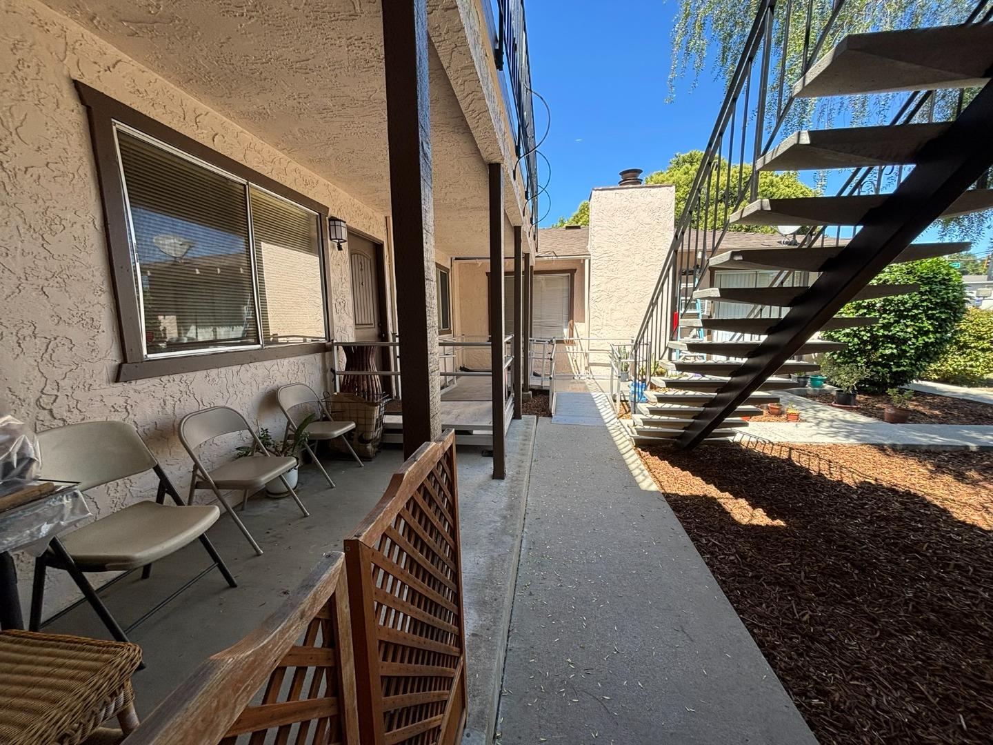 Detail Gallery Image 5 of 8 For 922 Leigh Ave, San Jose,  CA 95128 - – Beds | – Baths