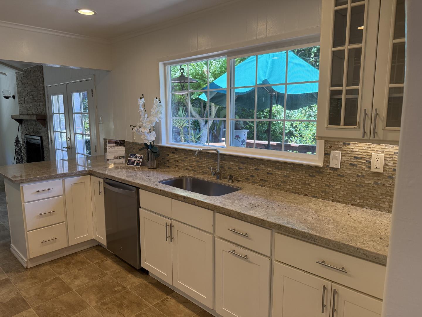 Detail Gallery Image 7 of 14 For 40 Cathy Ln, Scotts Valley,  CA 95066 - 3 Beds | 2 Baths