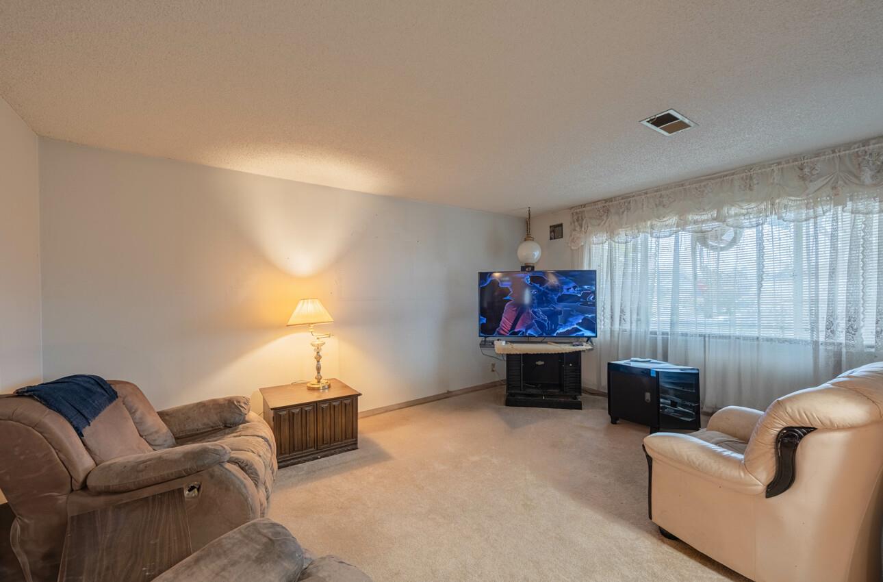 Detail Gallery Image 11 of 18 For 13318 Jackson St, Salinas,  CA 93906 - 4 Beds | 2 Baths