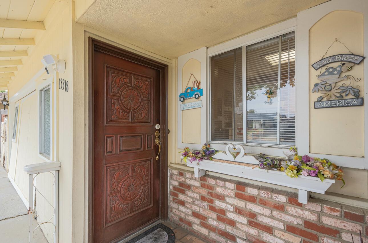 Detail Gallery Image 4 of 18 For 13318 Jackson St, Salinas,  CA 93906 - 4 Beds | 2 Baths