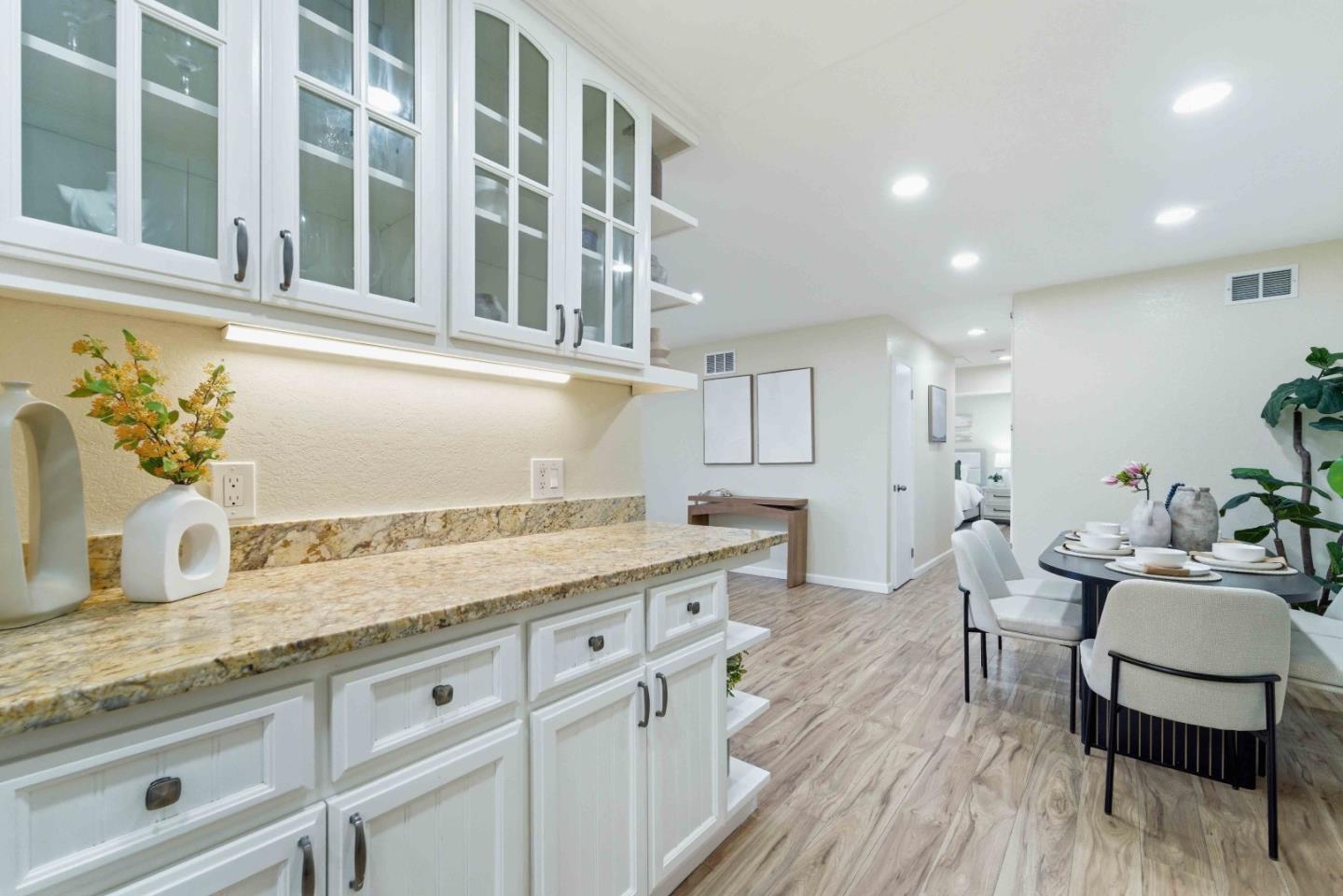 Detail Gallery Image 9 of 26 For 2269 Warfield Way a,  San Jose,  CA 95122 - 2 Beds | 1 Baths