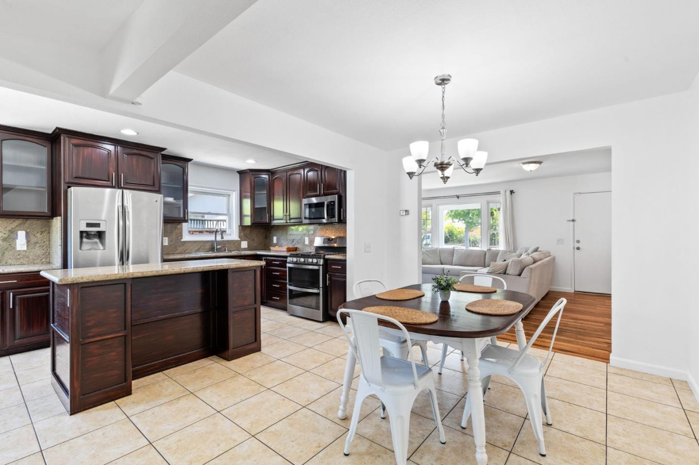 Detail Gallery Image 11 of 23 For 505 Leigh Ave, San Jose,  CA 95128 - 2 Beds | 1 Baths