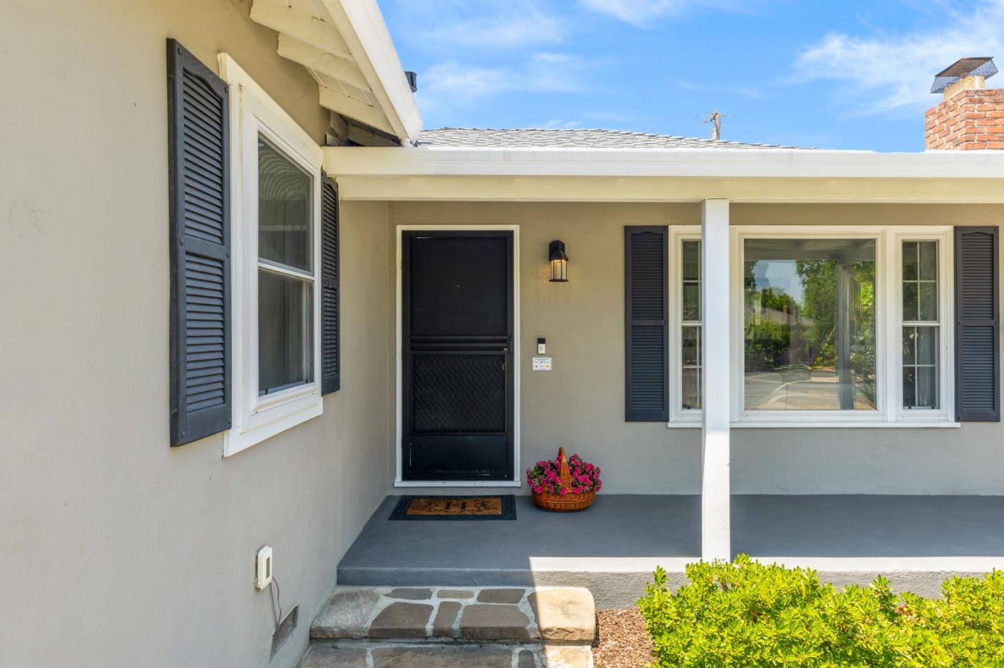 Detail Gallery Image 5 of 23 For 505 Leigh Ave, San Jose,  CA 95128 - 2 Beds | 1 Baths