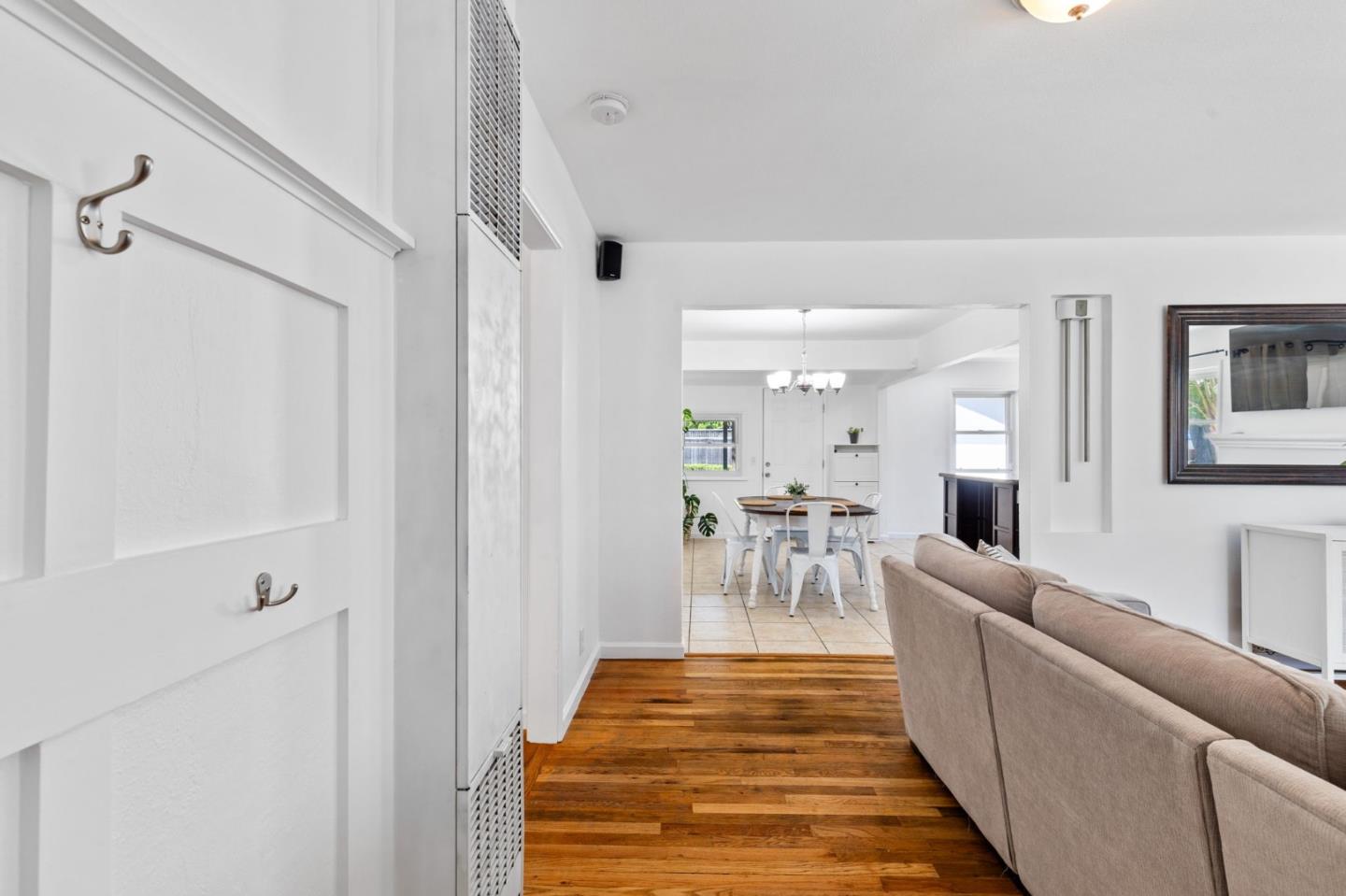 Detail Gallery Image 6 of 23 For 505 Leigh Ave, San Jose,  CA 95128 - 2 Beds | 1 Baths