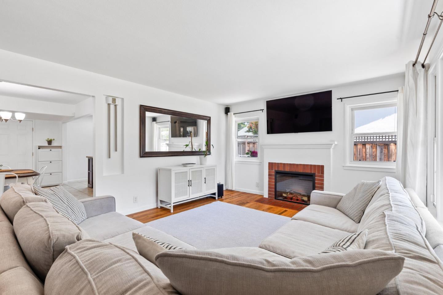 Detail Gallery Image 7 of 23 For 505 Leigh Ave, San Jose,  CA 95128 - 2 Beds | 1 Baths
