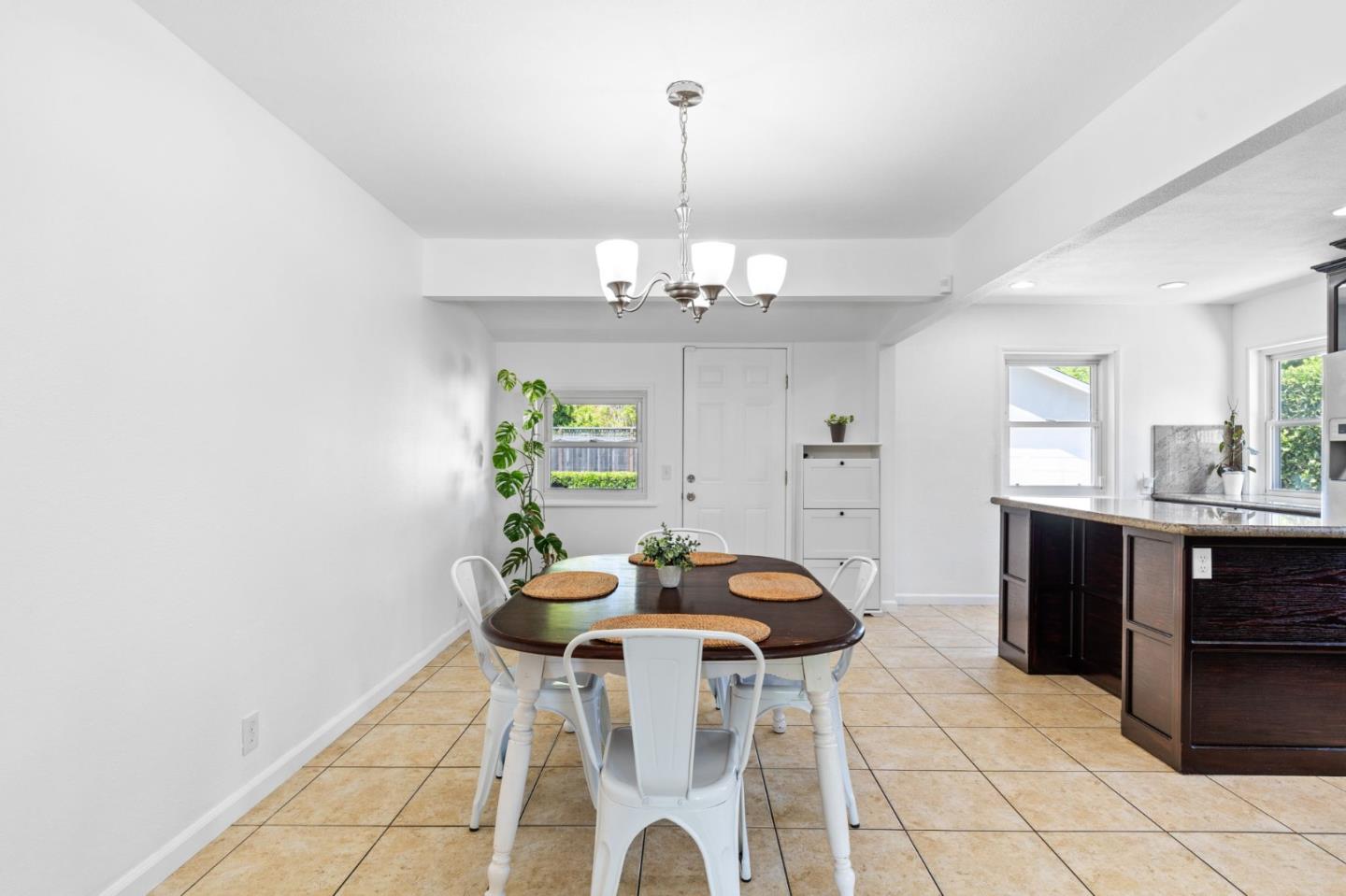Detail Gallery Image 9 of 23 For 505 Leigh Ave, San Jose,  CA 95128 - 2 Beds | 1 Baths