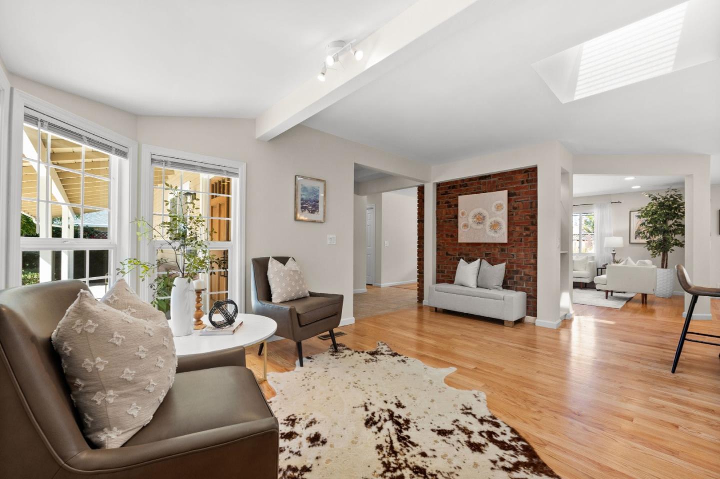 Detail Gallery Image 13 of 57 For 1544 Klamath Dr, Sunnyvale,  CA 94087 - 4 Beds | 2 Baths