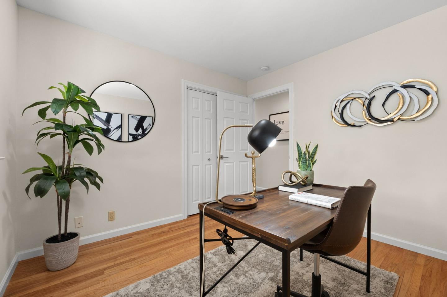 Detail Gallery Image 26 of 57 For 1544 Klamath Dr, Sunnyvale,  CA 94087 - 4 Beds | 2 Baths