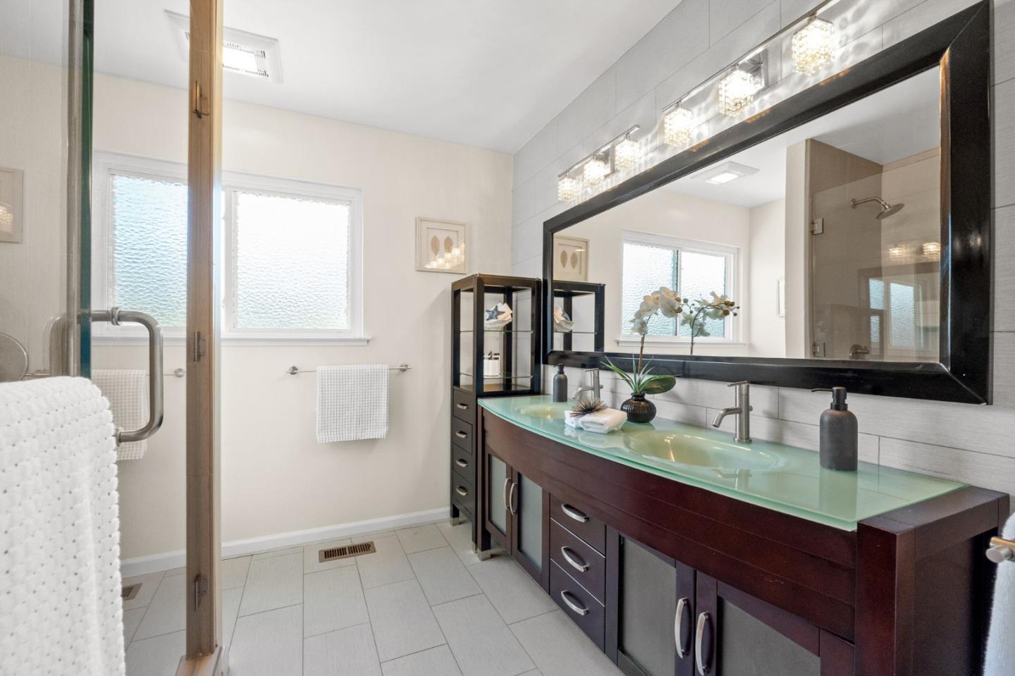 Detail Gallery Image 38 of 57 For 1544 Klamath Dr, Sunnyvale,  CA 94087 - 4 Beds | 2 Baths