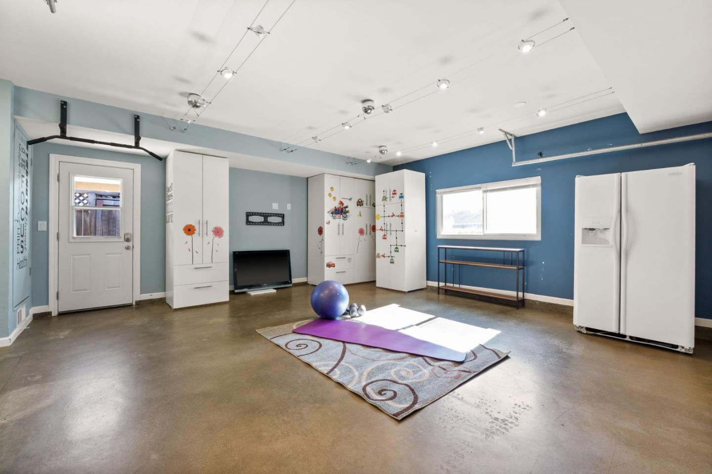 Detail Gallery Image 41 of 57 For 1544 Klamath Dr, Sunnyvale,  CA 94087 - 4 Beds | 2 Baths