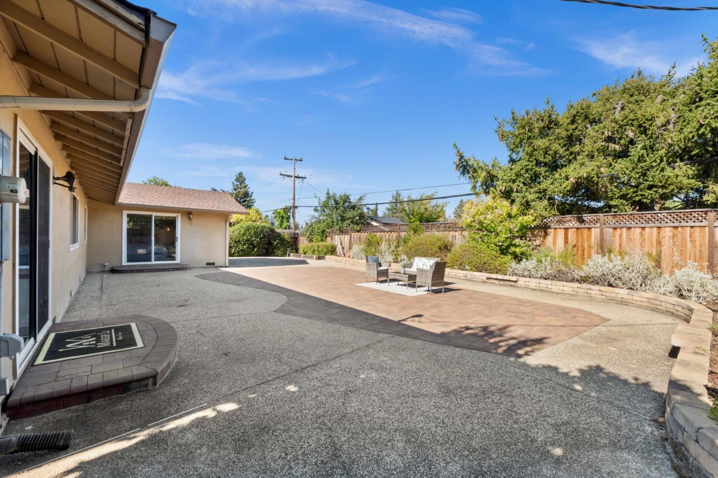 Detail Gallery Image 44 of 57 For 1544 Klamath Dr, Sunnyvale,  CA 94087 - 4 Beds | 2 Baths