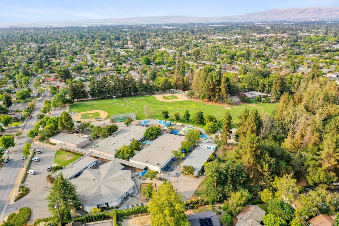 Detail Gallery Image 54 of 57 For 1544 Klamath Dr, Sunnyvale,  CA 94087 - 4 Beds | 2 Baths