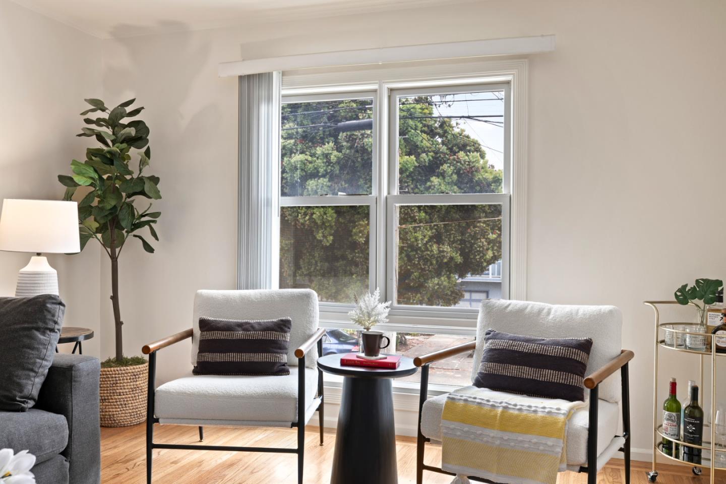 Detail Gallery Image 8 of 26 For 1830 40th Ave, San Francisco,  CA 94122 - 3 Beds | 2 Baths