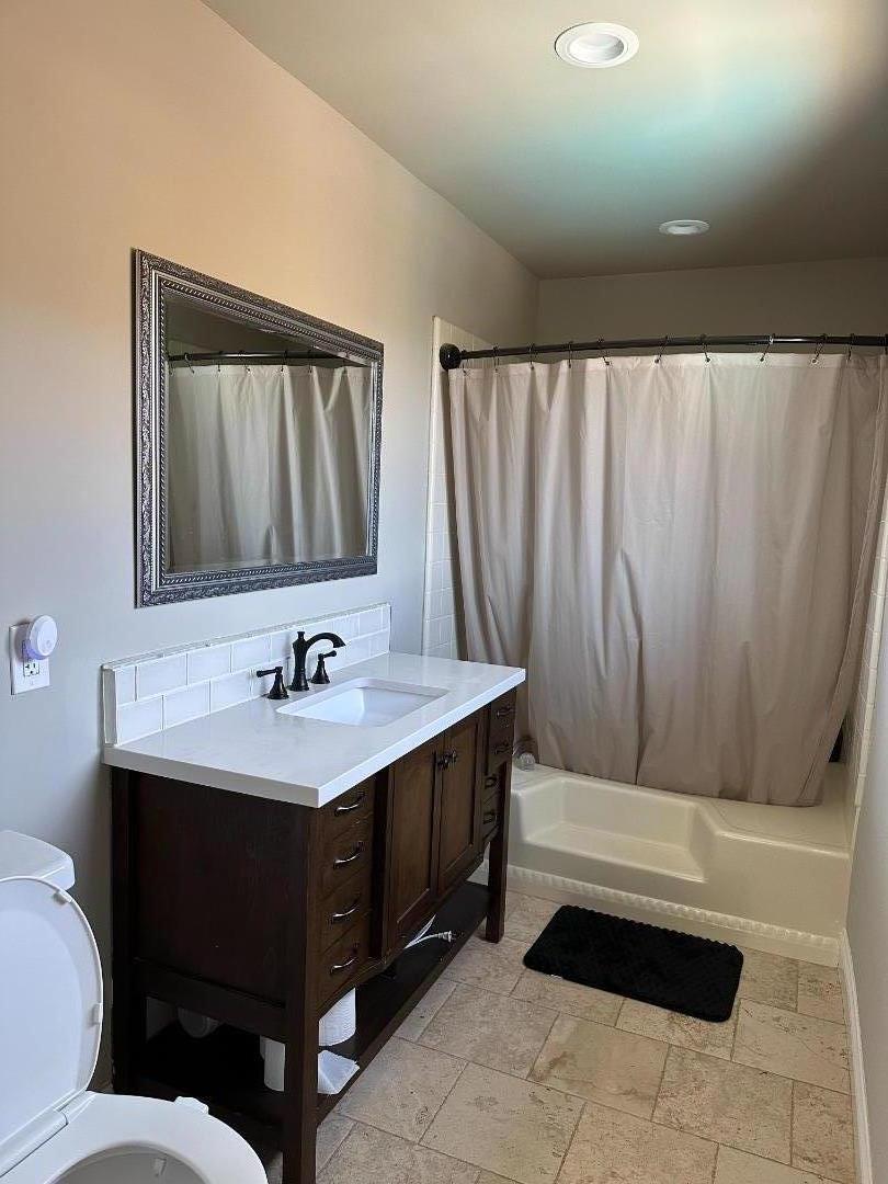 Detail Gallery Image 10 of 41 For 50950 Pine Canyon Rd, King City,  CA 93930 - 4 Beds | 2 Baths