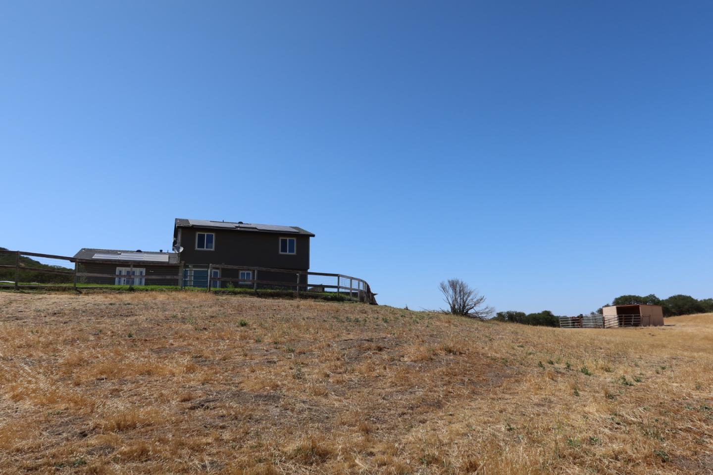 Detail Gallery Image 22 of 41 For 50950 Pine Canyon Rd, King City,  CA 93930 - 4 Beds | 2 Baths