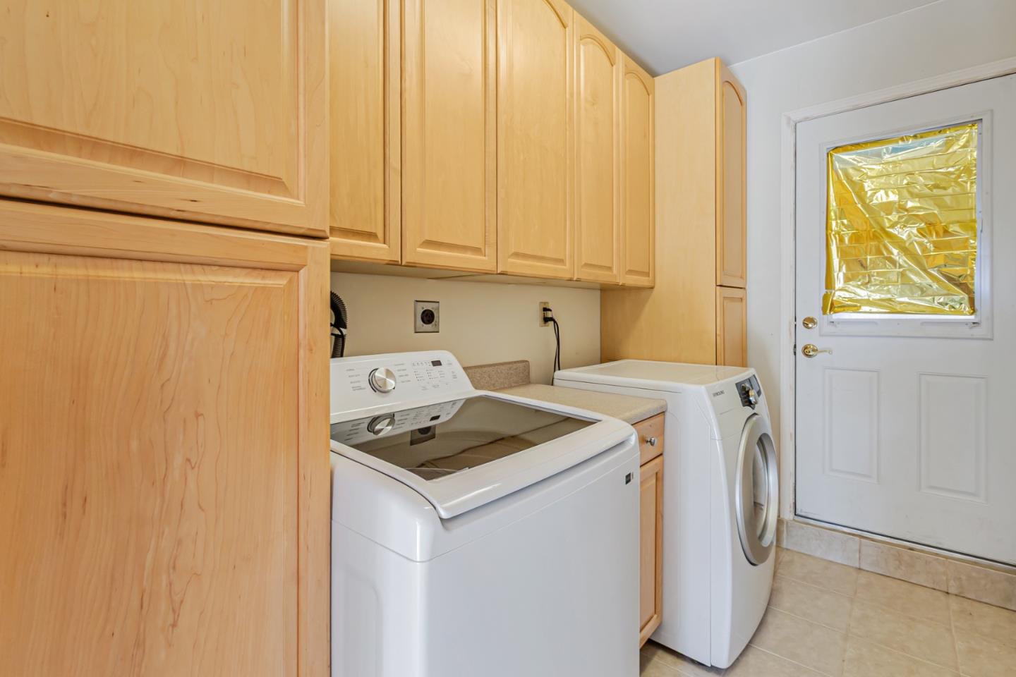 Detail Gallery Image 30 of 42 For 4034 Yellowstone Dr, San Jose,  CA 95130 - 3 Beds | 2 Baths