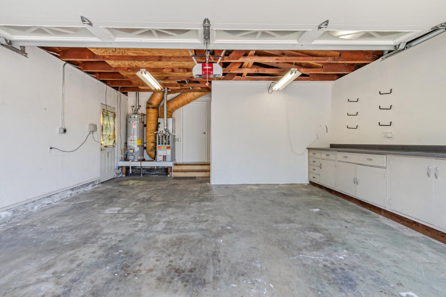 Detail Gallery Image 31 of 42 For 4034 Yellowstone Dr, San Jose,  CA 95130 - 3 Beds | 2 Baths