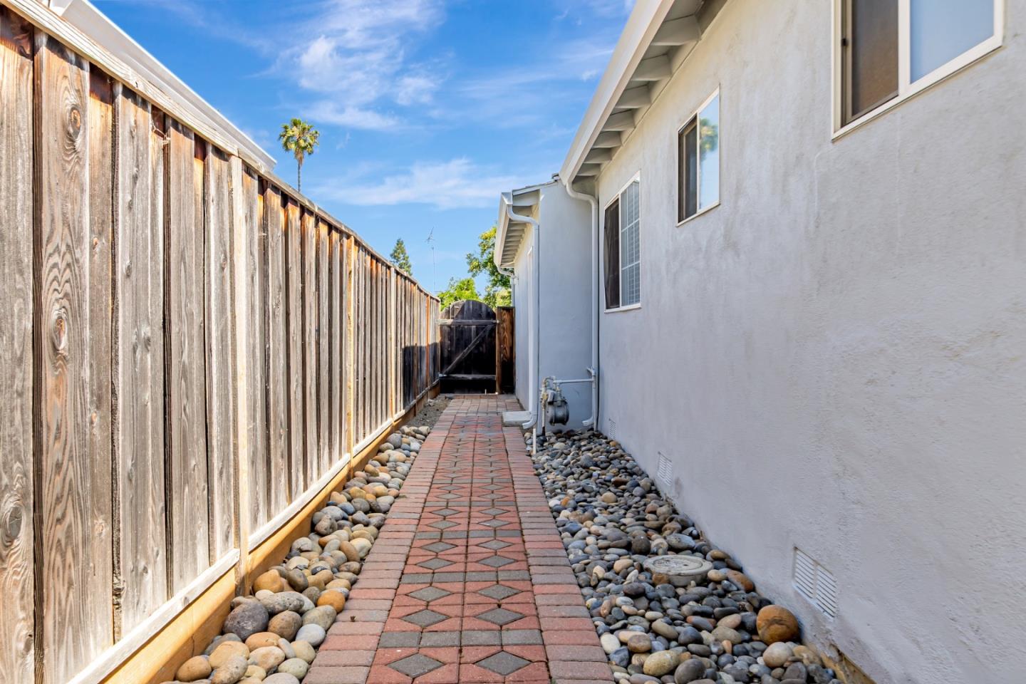 Detail Gallery Image 40 of 42 For 4034 Yellowstone Dr, San Jose,  CA 95130 - 3 Beds | 2 Baths