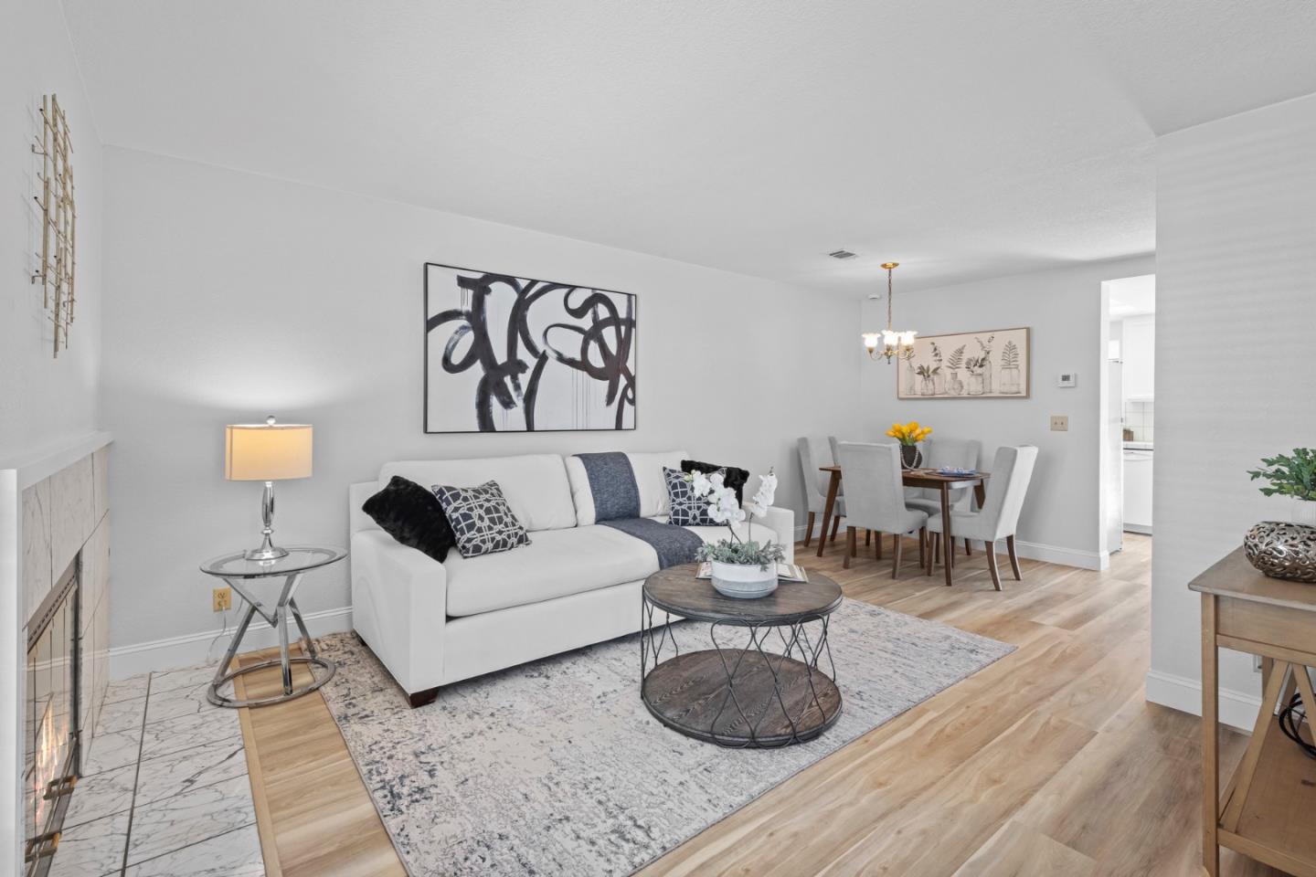 Detail Gallery Image 7 of 26 For 262 Banana Grove Ln, San Jose,  CA 95123 - 3 Beds | 2/1 Baths