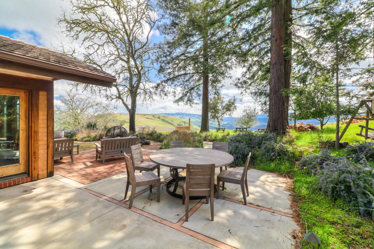 Detail Gallery Image 16 of 105 For 500 El Caminito Rd, Carmel Valley,  CA 93924 - 7 Beds | 7/1 Baths