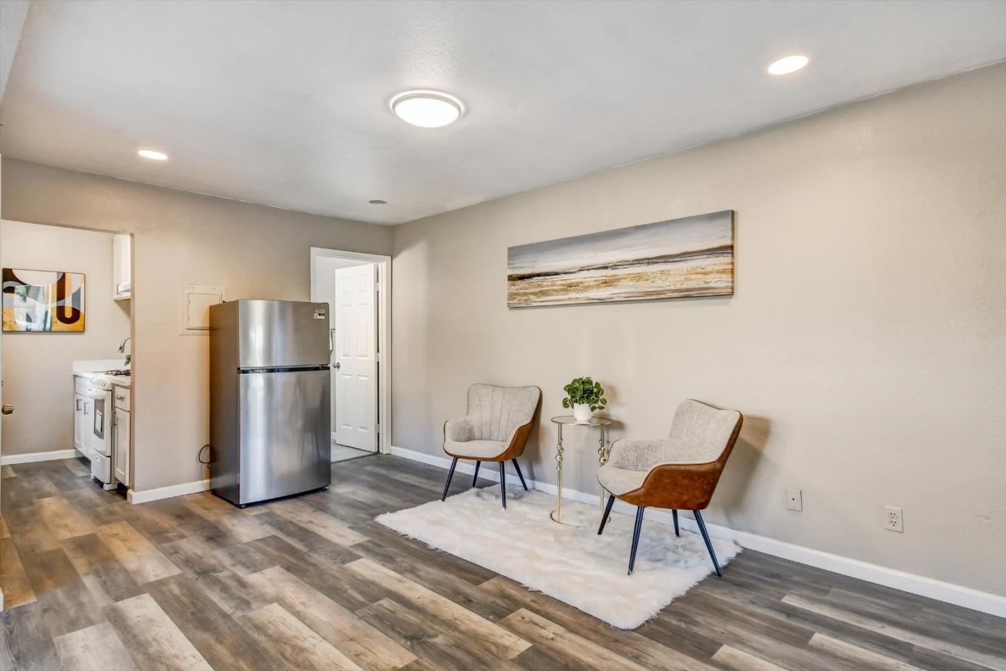 Detail Gallery Image 18 of 29 For 324 Holloway Ave, San Francisco,  CA 94112 - 2 Beds | 1 Baths