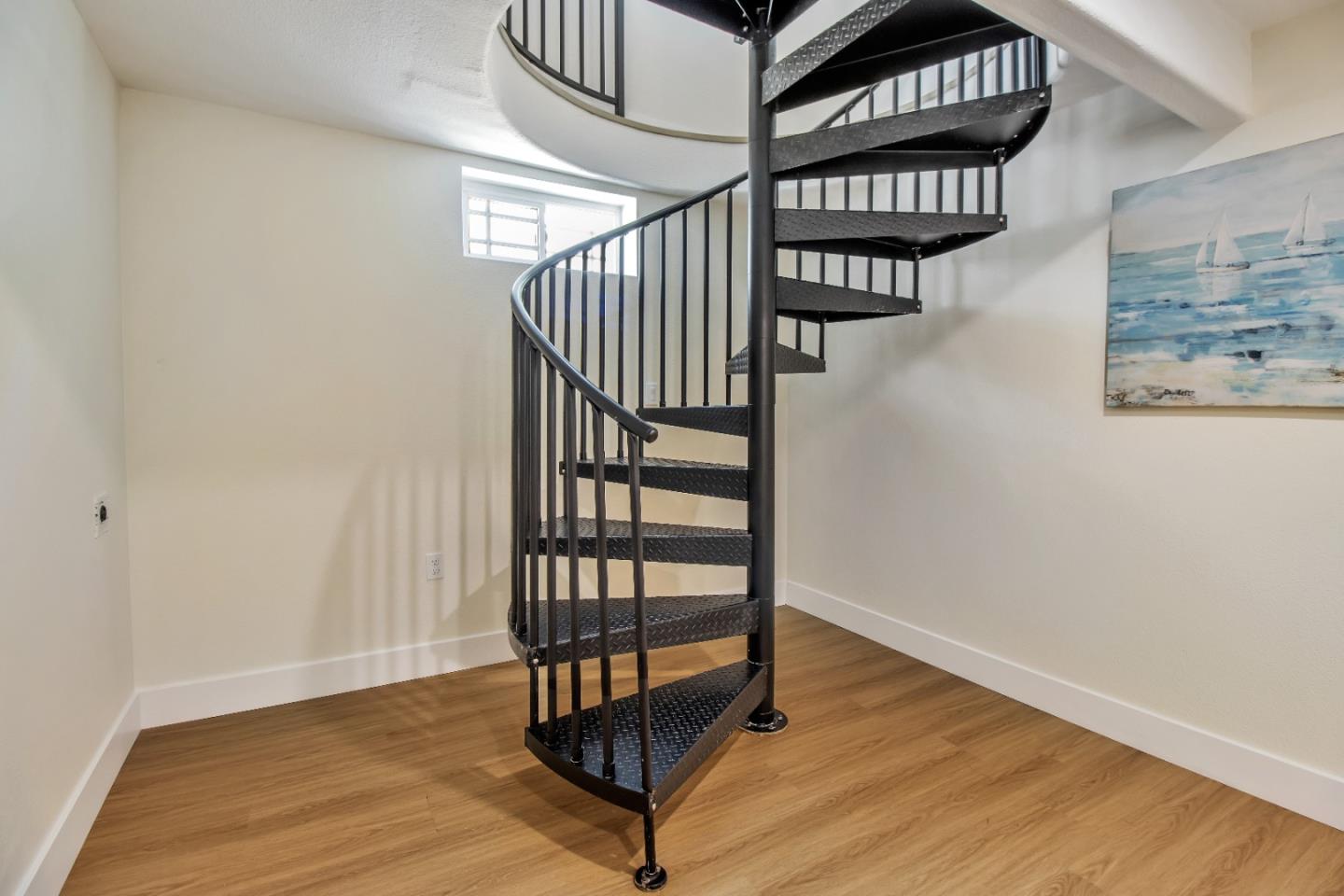 Detail Gallery Image 11 of 35 For 176 N 24th St, San Jose,  CA 95116 - 5 Beds | 3 Baths