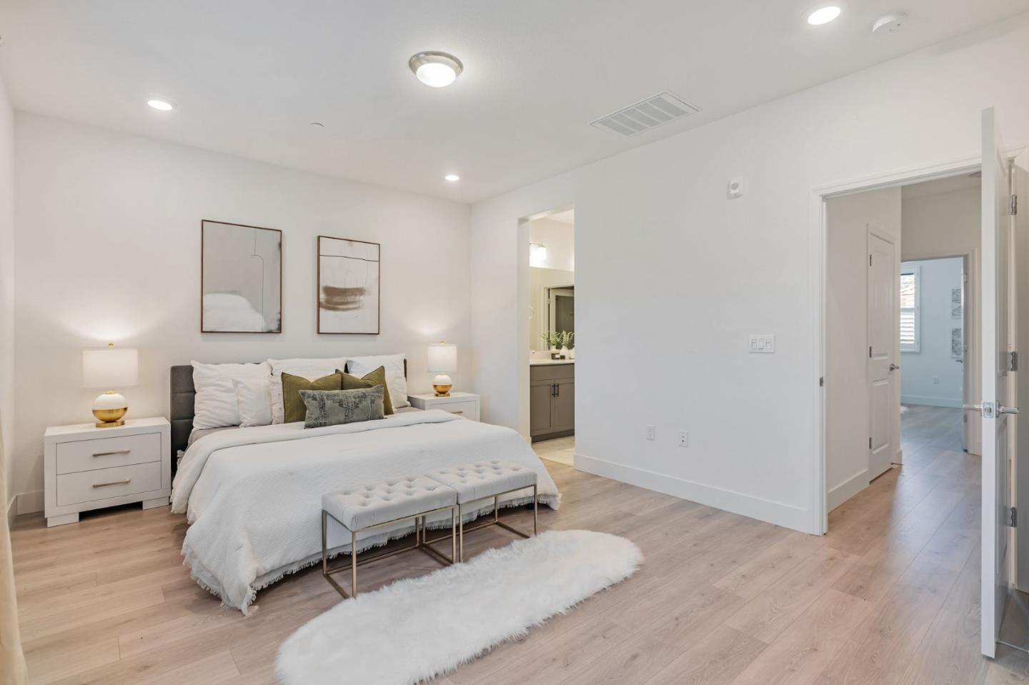 Detail Gallery Image 25 of 57 For 1040 Darwin Ter #4,  Sunnyvale,  CA 94085 - 3 Beds | 3/1 Baths