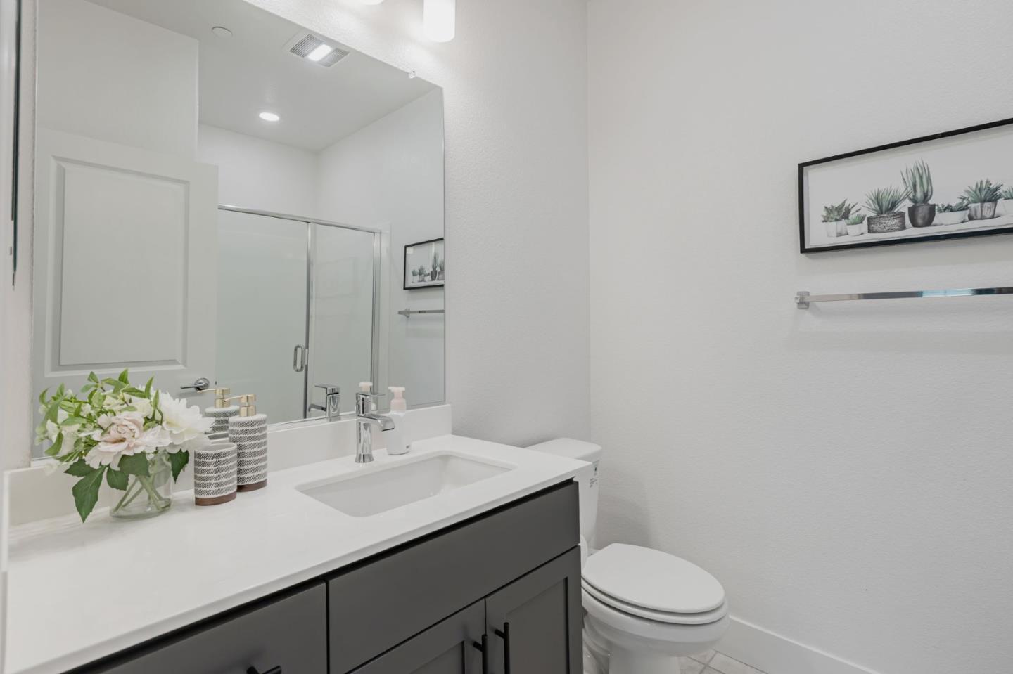 Detail Gallery Image 34 of 57 For 1040 Darwin Ter #4,  Sunnyvale,  CA 94085 - 3 Beds | 3/1 Baths