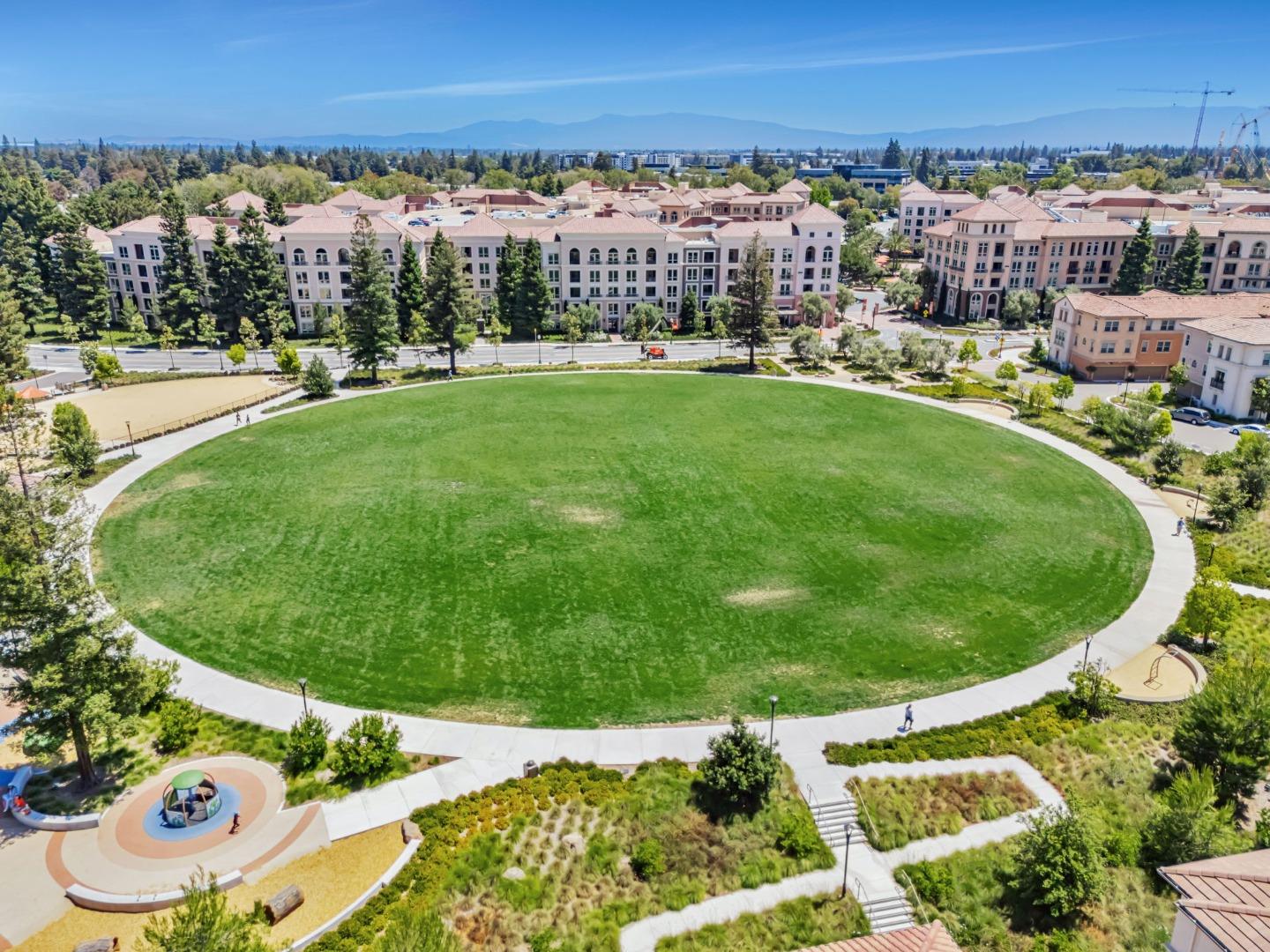 Detail Gallery Image 51 of 57 For 1040 Darwin Ter #4,  Sunnyvale,  CA 94085 - 3 Beds | 3/1 Baths