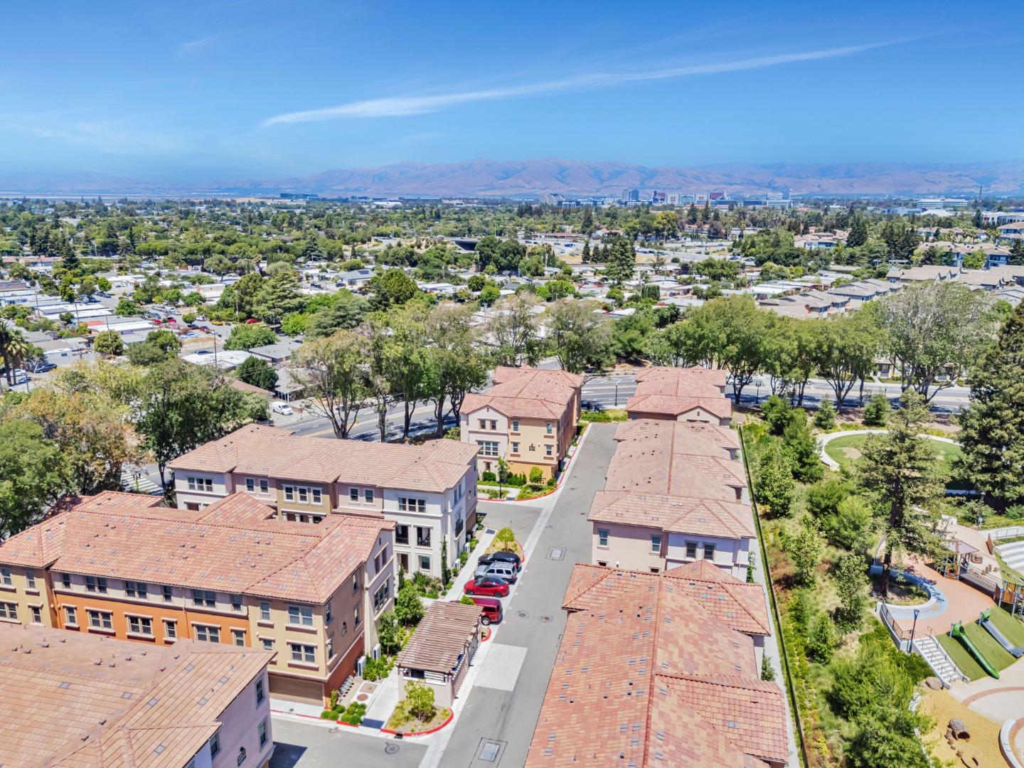 Detail Gallery Image 55 of 57 For 1040 Darwin Ter #4,  Sunnyvale,  CA 94085 - 3 Beds | 3/1 Baths