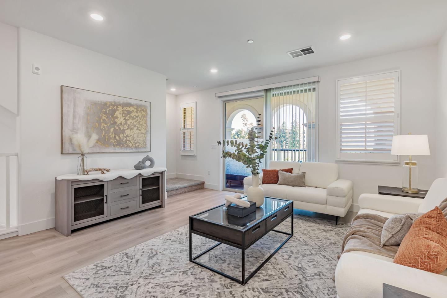 Detail Gallery Image 9 of 57 For 1040 Darwin Ter #4,  Sunnyvale,  CA 94085 - 3 Beds | 3/1 Baths