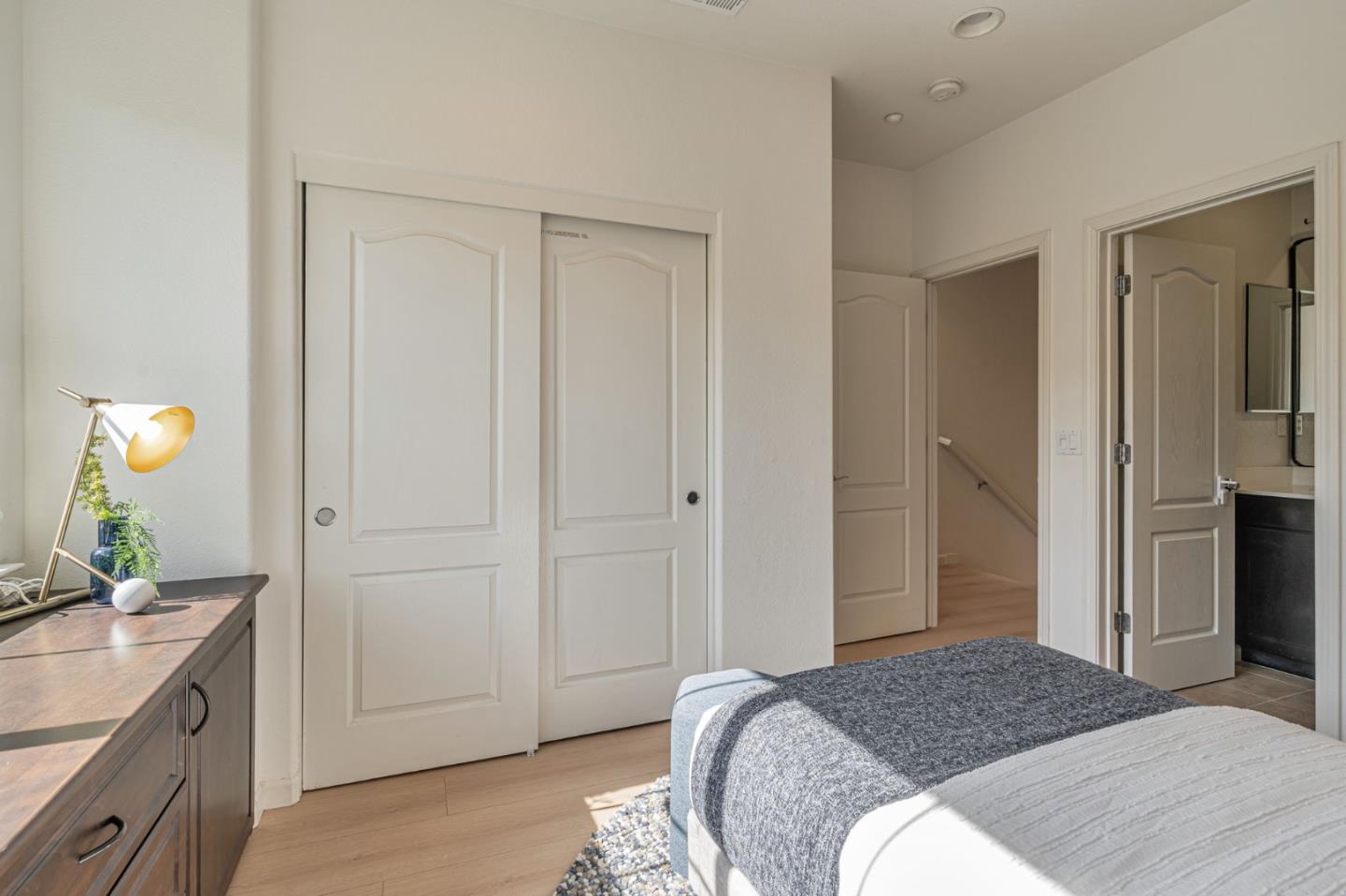 Detail Gallery Image 21 of 36 For 207 Peppermint Tree Ter #4,  Sunnyvale,  CA 94086 - 3 Beds | 3 Baths