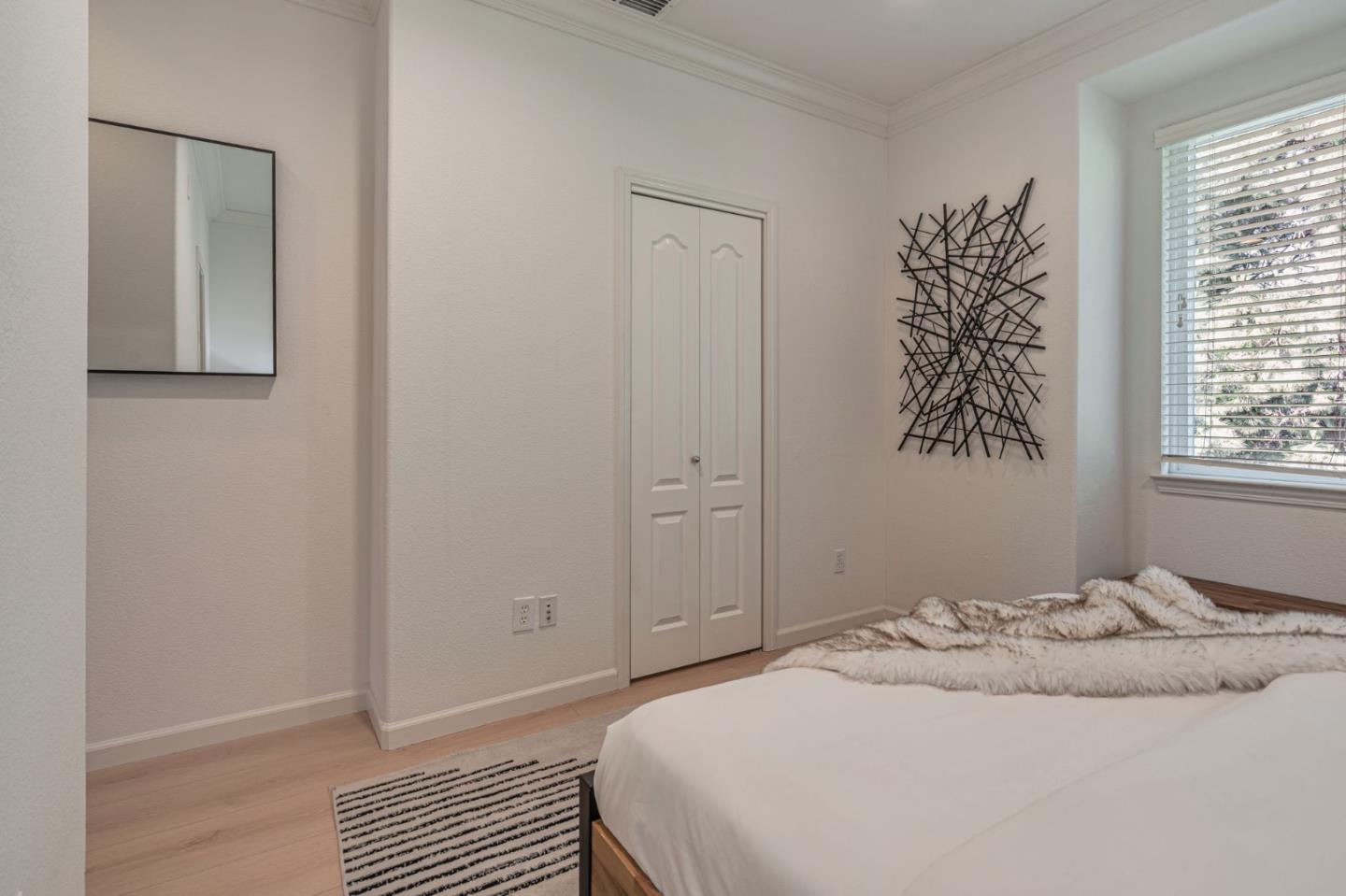 Detail Gallery Image 26 of 36 For 207 Peppermint Tree Ter #4,  Sunnyvale,  CA 94086 - 3 Beds | 3 Baths