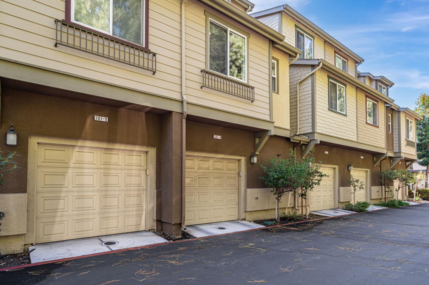 Detail Gallery Image 32 of 36 For 207 Peppermint Tree Ter #4,  Sunnyvale,  CA 94086 - 3 Beds | 3 Baths