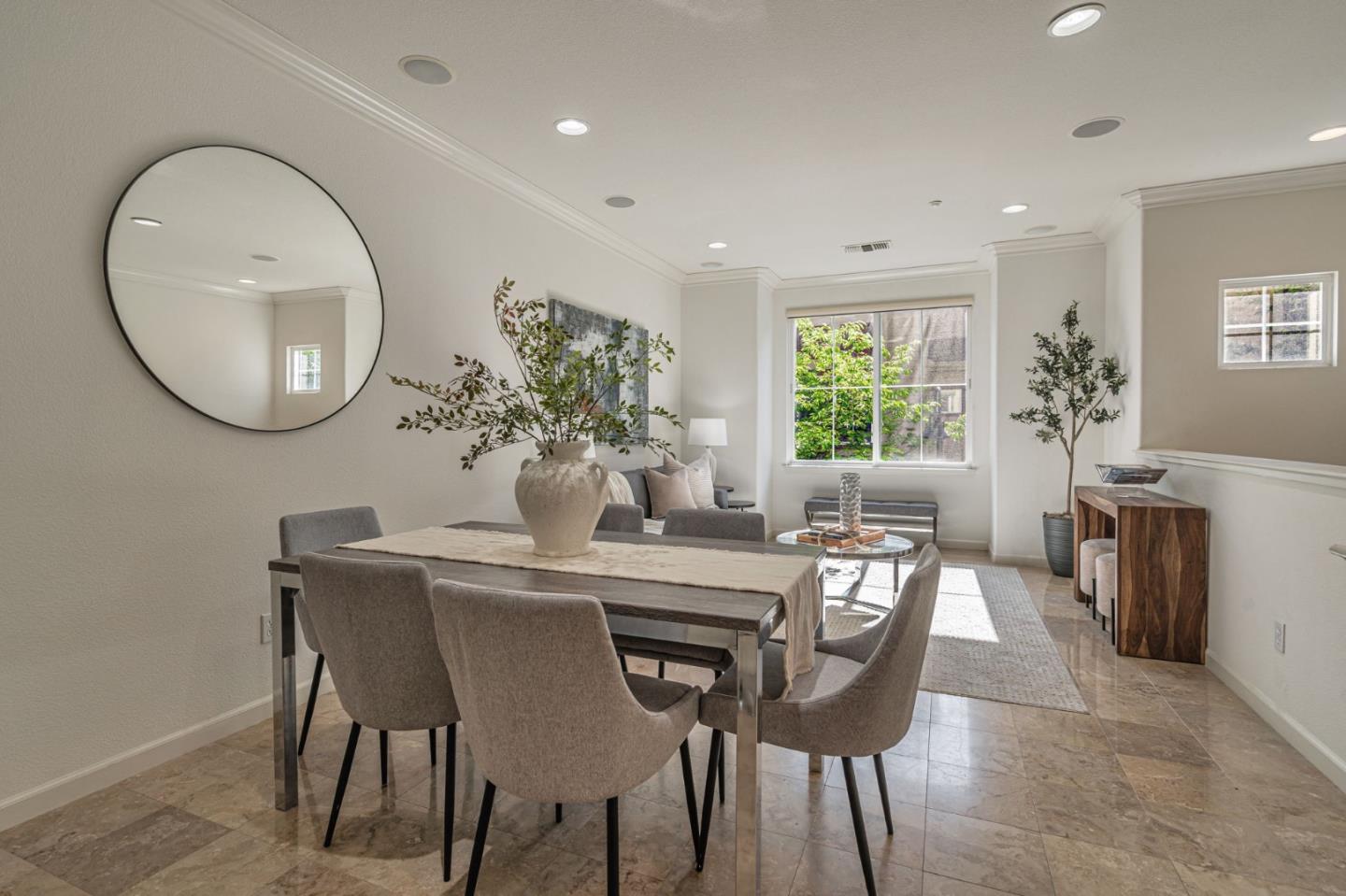 Detail Gallery Image 9 of 36 For 207 Peppermint Tree Ter #4,  Sunnyvale,  CA 94086 - 3 Beds | 3 Baths