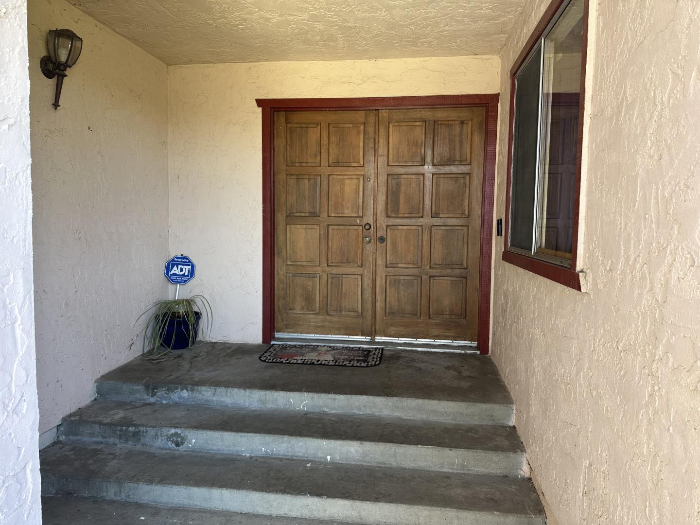 Detail Gallery Image 2 of 17 For 840 N Madeira Ave, Salinas,  CA 93905 - 3 Beds | 2 Baths