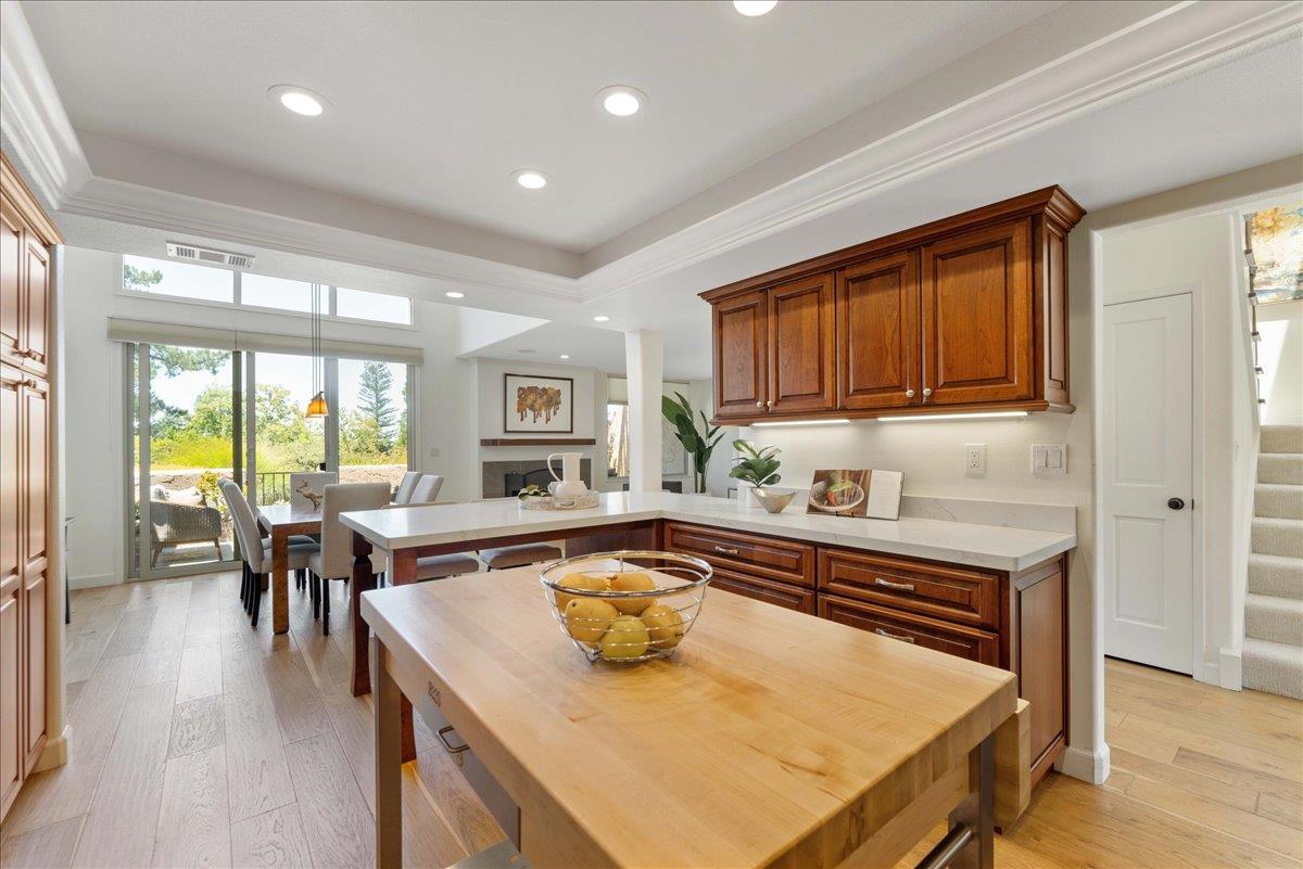 Detail Gallery Image 10 of 40 For 115 El Pinar, Los Gatos,  CA 95032 - 2 Beds | 2 Baths