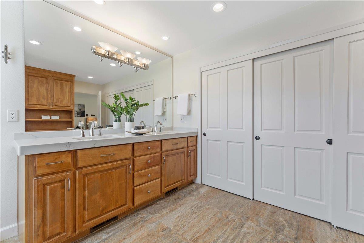 Detail Gallery Image 29 of 40 For 115 El Pinar, Los Gatos,  CA 95032 - 2 Beds | 2 Baths