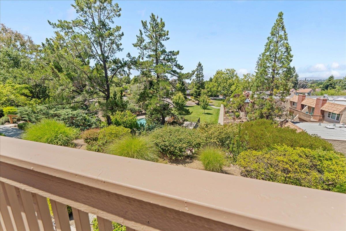 Detail Gallery Image 31 of 40 For 115 El Pinar, Los Gatos,  CA 95032 - 2 Beds | 2 Baths