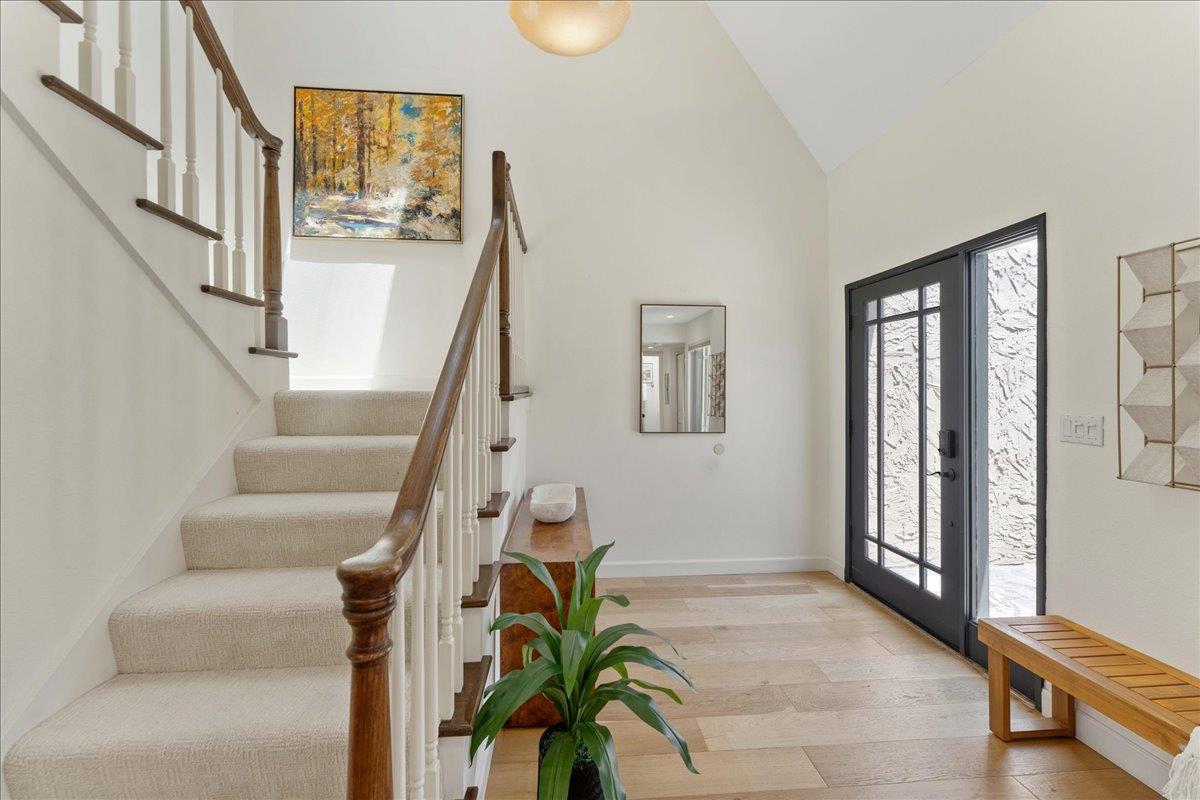 Detail Gallery Image 5 of 40 For 115 El Pinar, Los Gatos,  CA 95032 - 2 Beds | 2 Baths