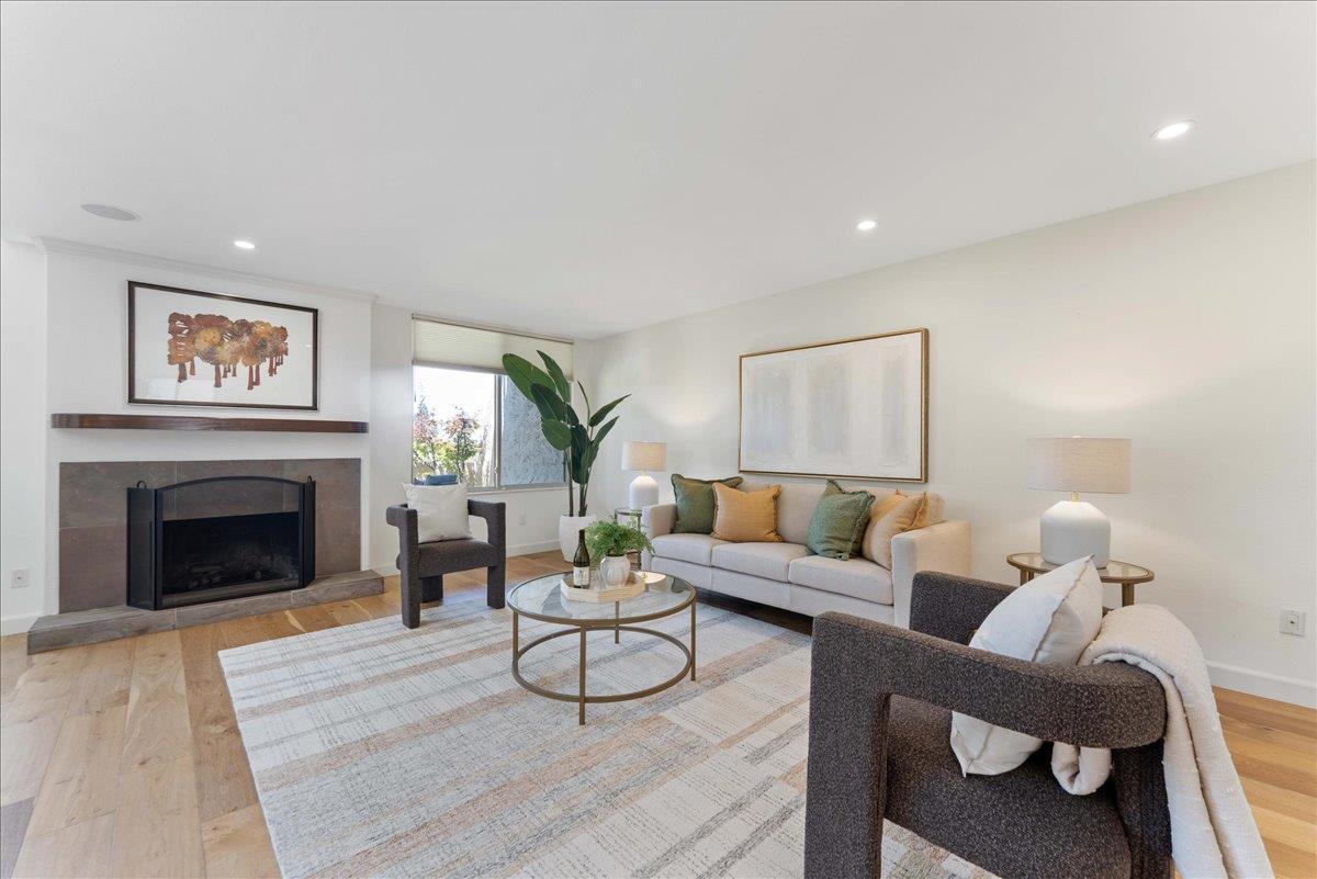 Detail Gallery Image 6 of 40 For 115 El Pinar, Los Gatos,  CA 95032 - 2 Beds | 2 Baths
